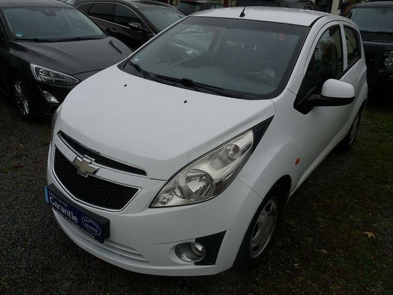 Weiß Gebraucht 2010 Chevrolet Spark LS Kleinwagen | 2.950 € (Guter Preis) - Bild 1/4