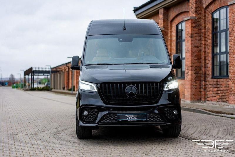 Neu Mercedes Sprinter 190 PS (139 kW) 2026 Schwarz Van
