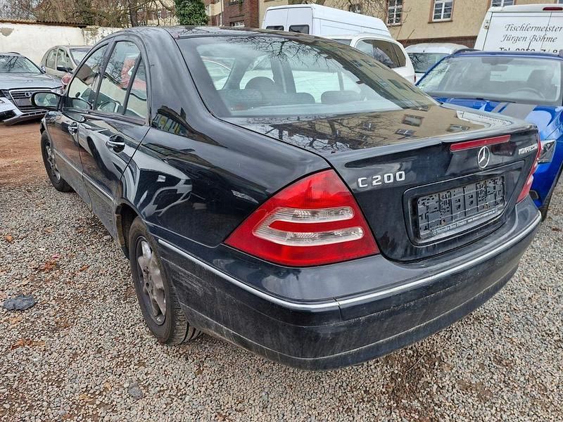 Gebraucht Mercedes C200 163 PS (119 kW) 2004 Schwarz Limousine