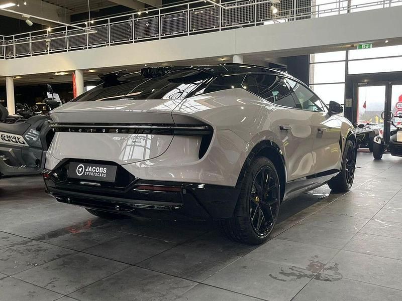 Neu Lotus Eletre 450 kW (612 PS) 2025 Grau SUV