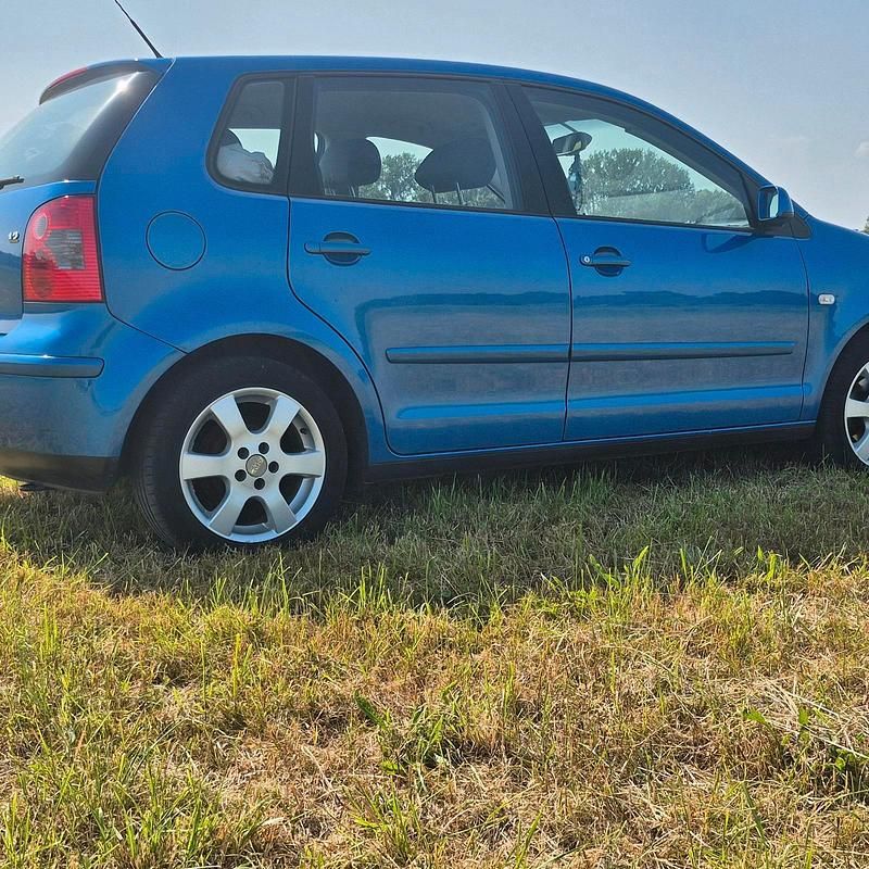 Gebraucht VW Polo 65 PS (47 kW) 2025 Blau Kleinwagen