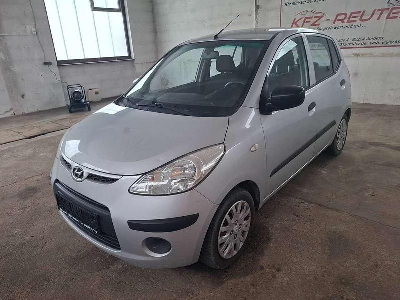Gebraucht Hyundai i10 Edition 67 PS (49 kW) 2011 Silber Kleinwagen