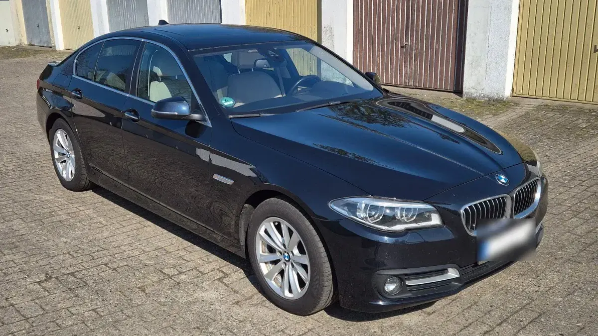 Gebraucht BMW 520 Efficient Dynamics 190 PS (139 kW) 2015 Schwarz Limousine