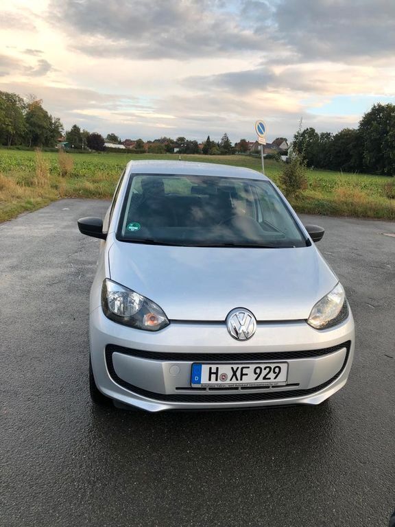 Grau Gebraucht 2013 VW up! take up! Kleinwagen | 6.130 € (Fairer Preis) - Bild 1/4
