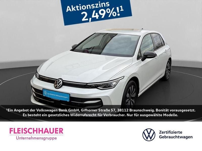 Gebraucht VW Golf VIII Goal 150 PS (110 kW) 2025 Weiss Limousine