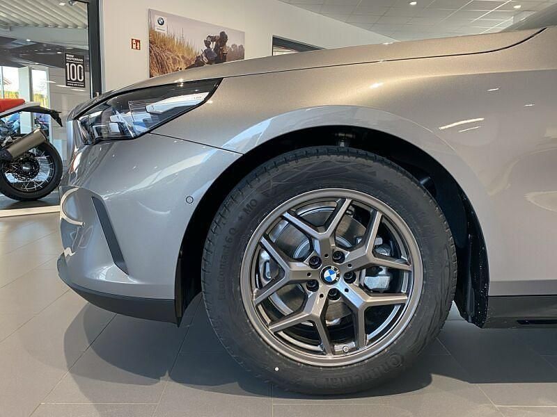 Neu BMW 520 197 PS (144 kW) 2026 Bmw oxidgrau metallic Kombi