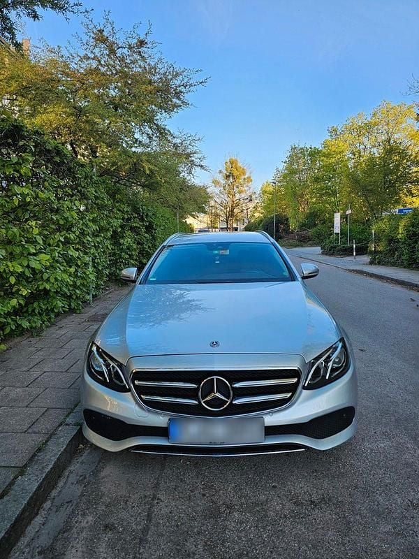 Second-hand Mercedes E220 194 CP (142 kW) 2020 Argintiu Break
