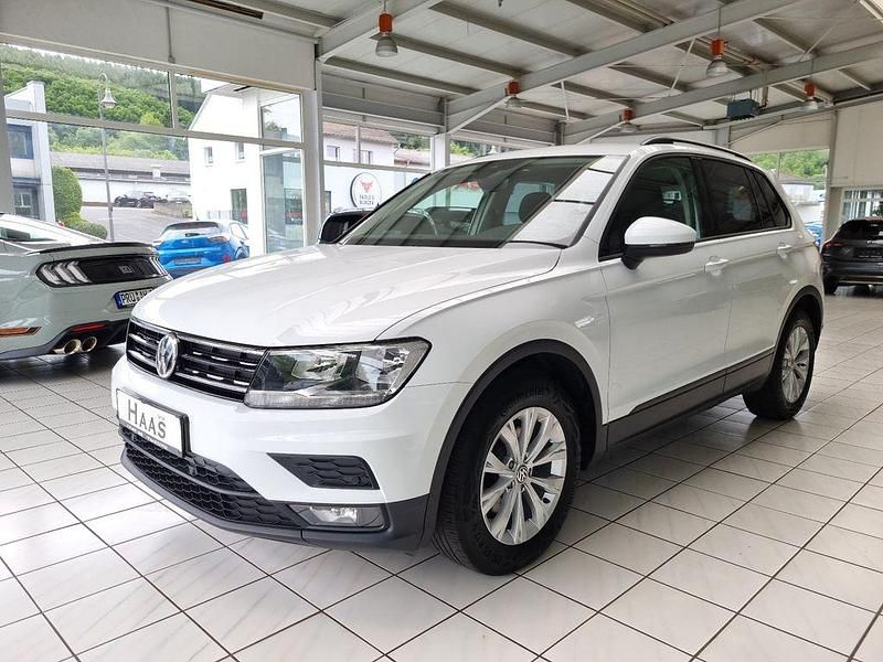 Weiß Gebraucht 2018 VW Tiguan SUV | 18.970 € (Superpreis) - Bild 1/4