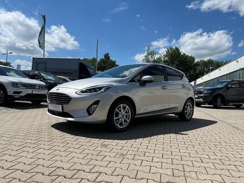 Polar silber metallic Gebraucht 2021 Ford Fiesta Titanium X Kleinwagen | 16.990 € (Etwas zu teuer) - Bild 1/4