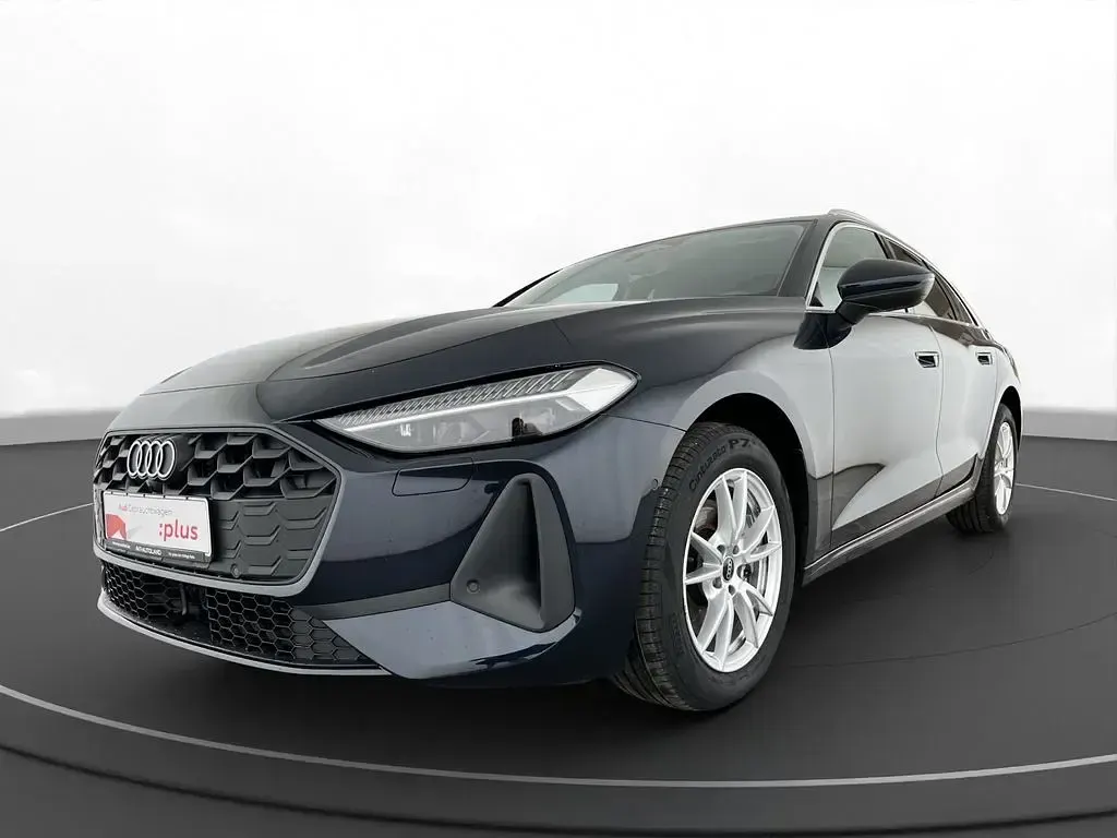 Gebraucht Audi A5 Comfort 204 PS (150 kW) 2025 Firmamentblau Kombi