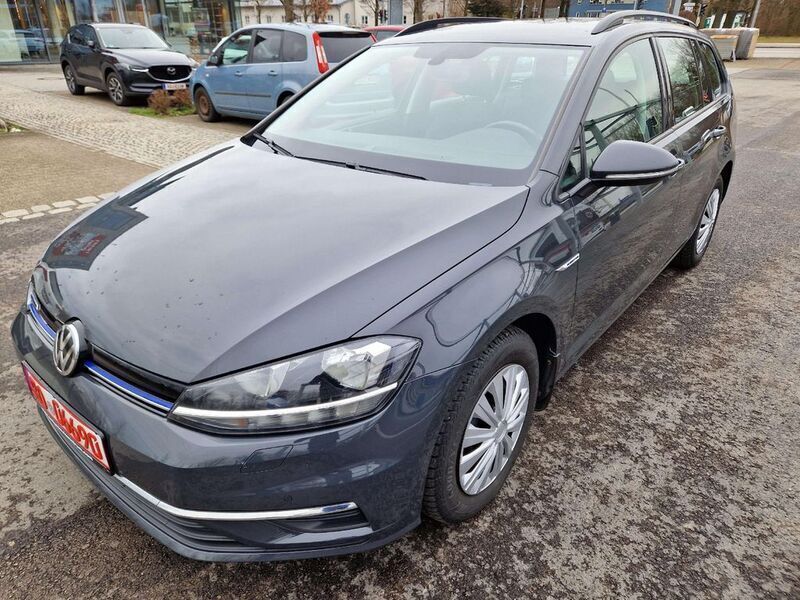 Grau Gebraucht 2019 VW Golf VII Comfortline Kombi | 14.890 € (Guter Preis) - Bild 1/4