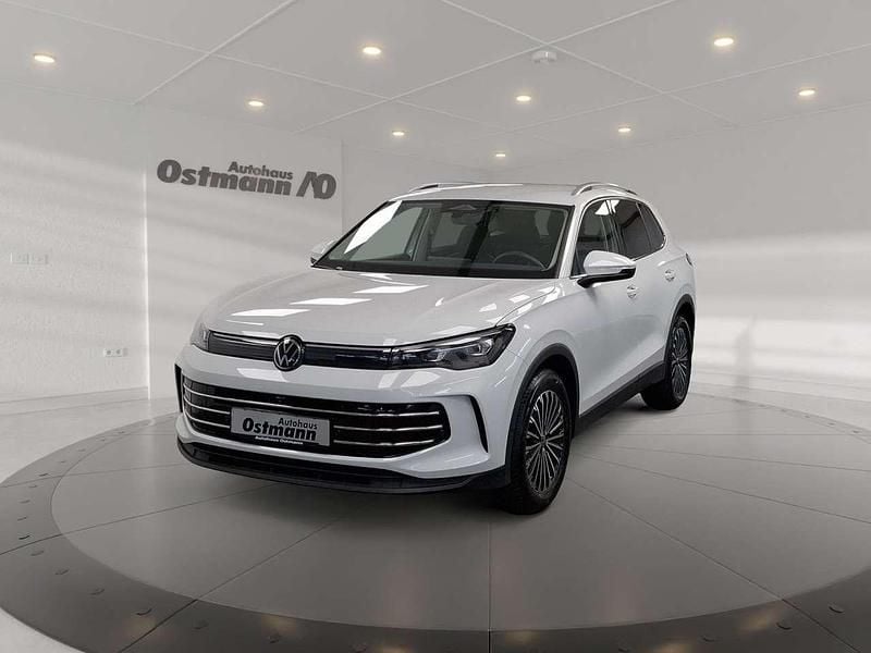 Pure white Gebraucht 2024 VW Tiguan Elegance SUV | 34.910 € (Guter Preis) - Bild 1/4