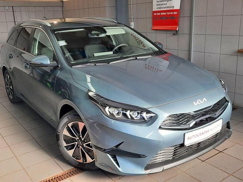 Grün Neu 2025 Kia Ceed Sportswagon Kombi | 22.800 € (Guter Preis) - Bild 1/4