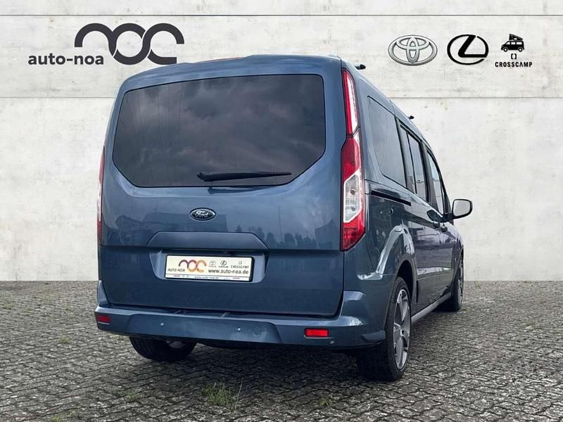 Gebraucht Ford Tourneo Titanium 120 PS (88 kW) 2018 Dunkelblau Van / Kleinbus