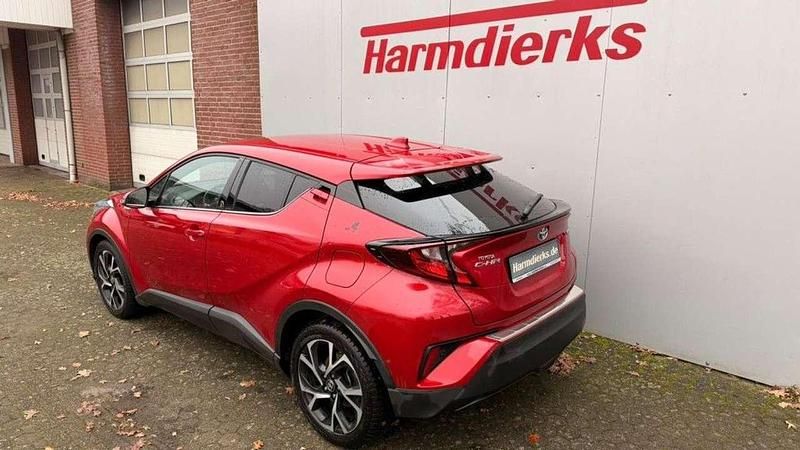 Gebraucht Toyota C-HR Team 122 PS (89 kW) 2021 Hell rot metallic SUV