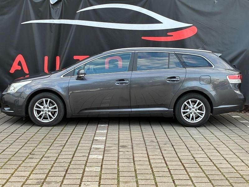 Gebraucht Toyota Avensis Edition 147 PS (108 kW) 2010 Grau Kombi