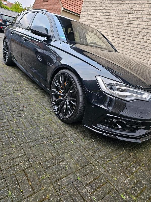 Schwarz Gebraucht 2013 Audi A6 Kombi | 23.500 € - Bild 1/4