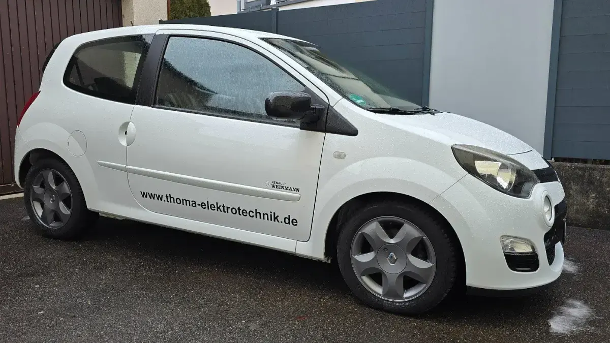 Second-hand Renault Twingo Initiale Paris 75 CP (55 kW) 2014 Alb Hatchback