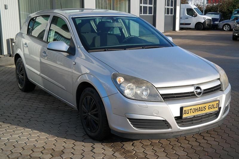 Brugt Opel Astra Edition 101 HK (74 kW) 2005 Sølv Sedan