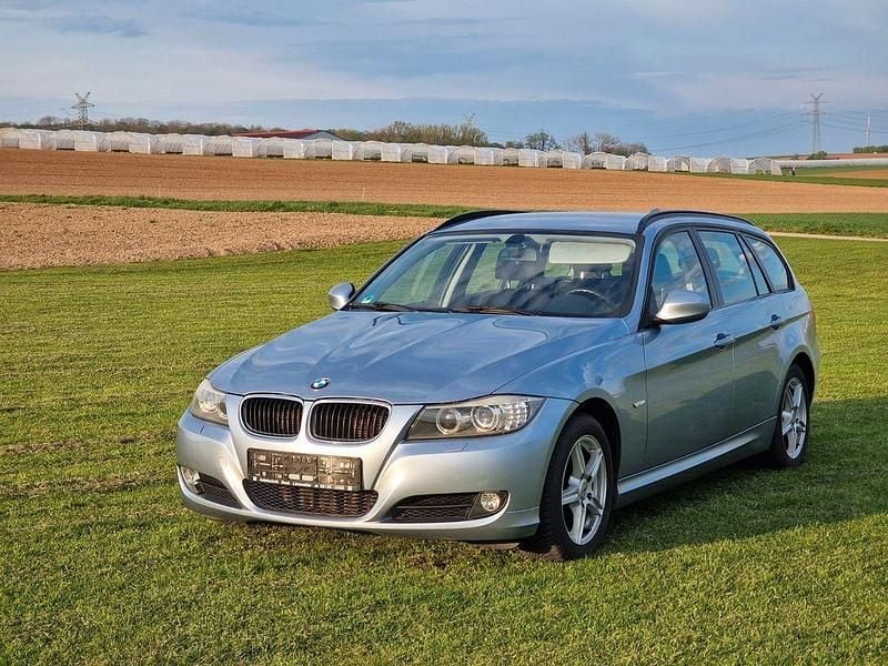 Second-hand BMW 318 143 CP (105 kW) 2011 Albastru Break