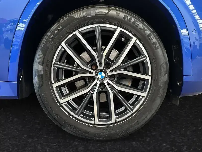 Gebraucht BMW X1 M Sport 140 PS (102 kW) 2022 Blau SUV