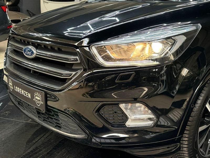Gebraucht Ford Kuga ST-Line 150 PS (110 kW) 2019 Schwarz SUV