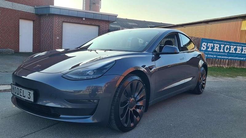 Gebraucht Tesla Model 3 Performance 392 kW (534 PS) 2022 Midnight silver Limousine