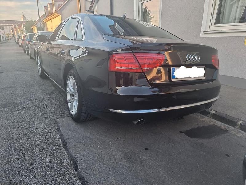 Gebraucht Audi A8L Ambiente 290 PS (213 kW) 2011 Schwarz Limousine