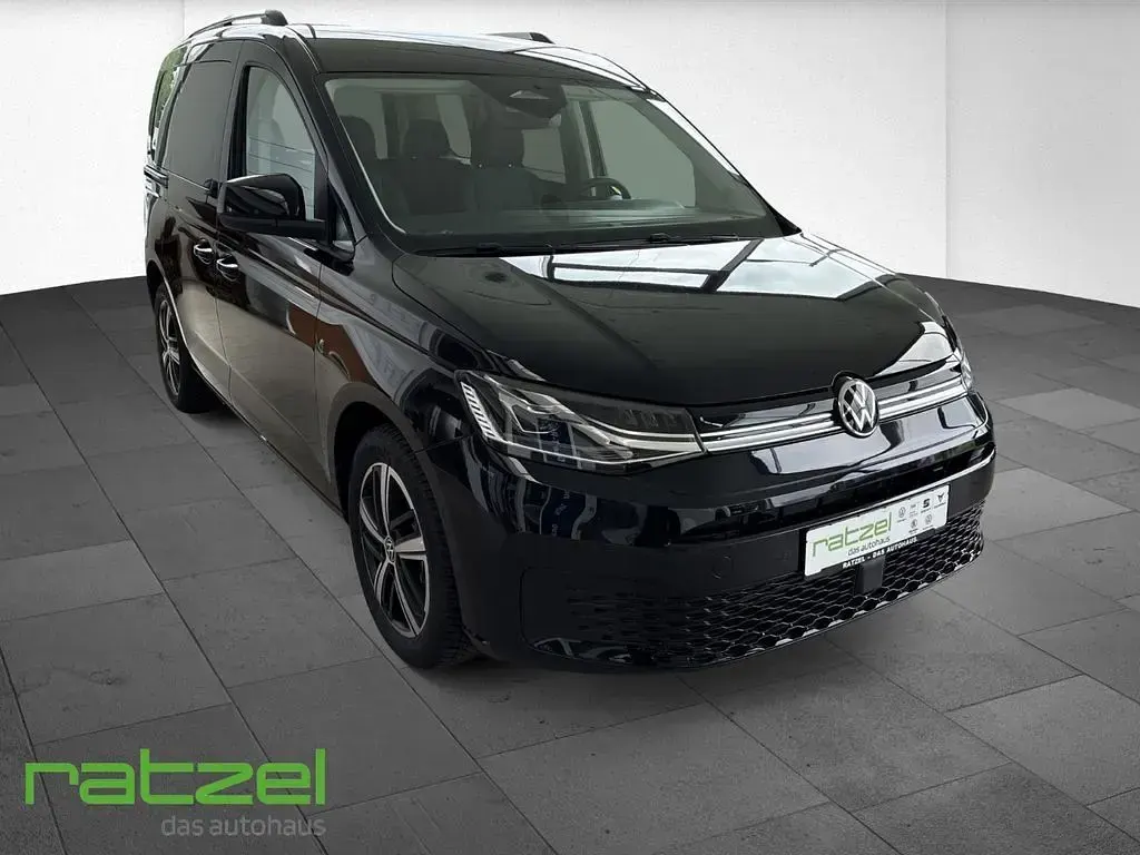 Neu VW Caddy 116 PS (85 kW) 2026 Schwarz Van / Kleinbus