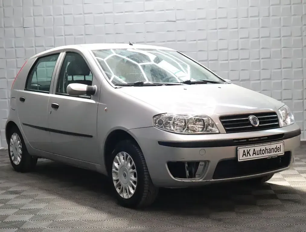 Gebraucht Fiat Punto Dynamic 60 PS (44 kW) 2003 Other Kleinwagen