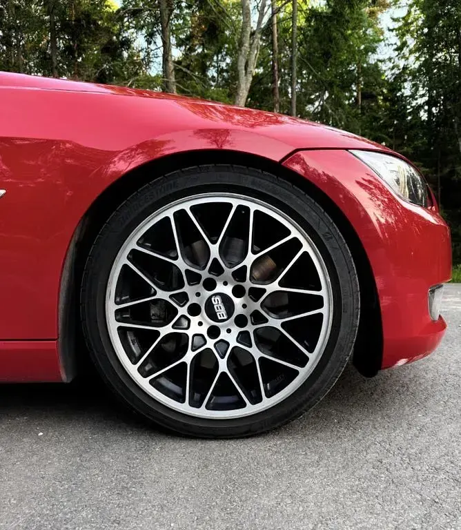 Gebraucht BMW 335 Cabriolet 306 PS (225 kW) 2008 Rot Cabrio