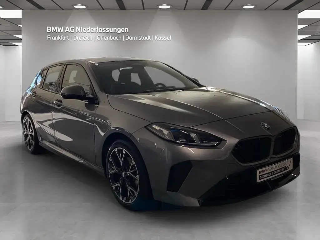 Gebraucht BMW 120 Shadowline 156 PS (114 kW) 2025 Grau Kleinwagen