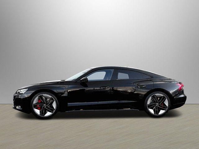 Gebraucht Audi e-tron GT quattro Ambiente 439 kW (598 PS) 2022 Mythosschwarz metallic Limousine