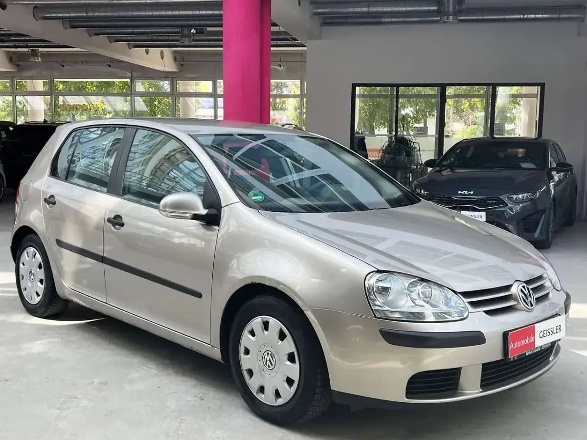 Gebraucht VW Golf IV Trendline 102 PS (75 kW) 2004 Beige Limousine