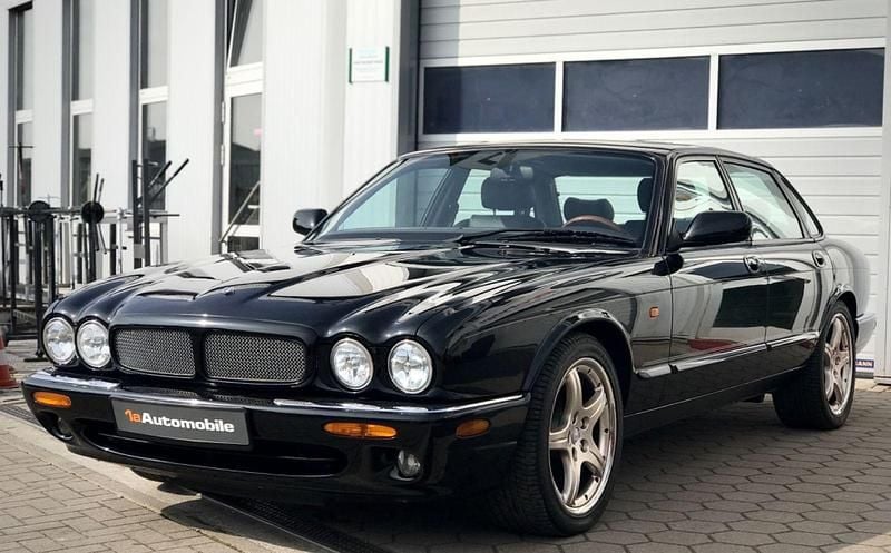 Gebraucht Jaguar XJR 363 PS (266 kW) 2000 Schwarz Limousine