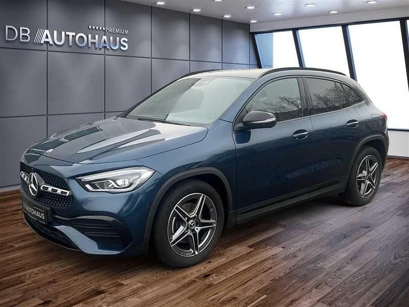 Blau Gebraucht 2023 Mercedes GLA200 Business SUV | 34.960 € (Guter Preis) - Bild 1/4