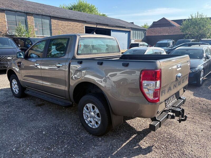 Gebraucht Ford Ranger XLT 170 PS (125 kW) 2022 Silber Pickup