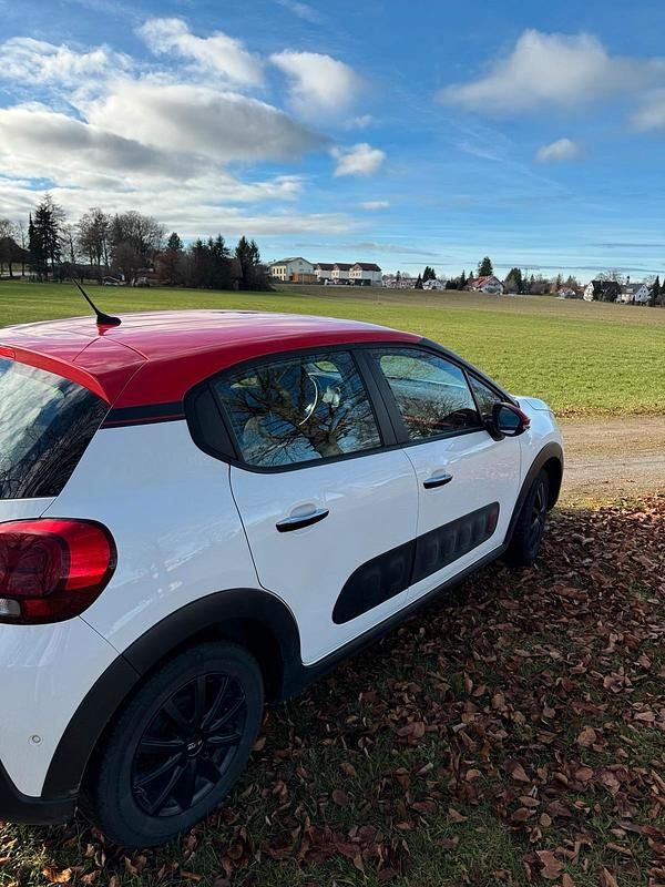 Gebraucht Citroën C3 PureTech 82 PS (60 kW) 2017 Weiß Kleinwagen