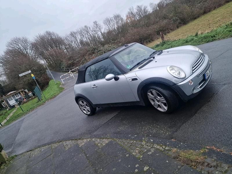 Silber Gebraucht 2006 Mini Cooper Cabriolet Cabrio | 3.250 € (Fairer Preis) - Bild 1/4