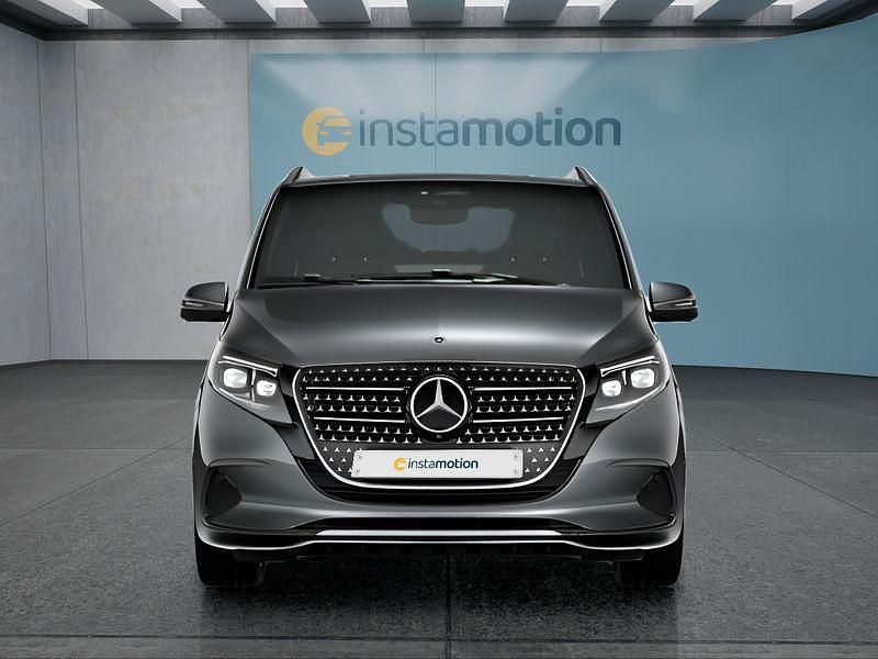 Gebraucht Mercedes V300 237 PS (174 kW) 2025 Blau Van / Kleinbus