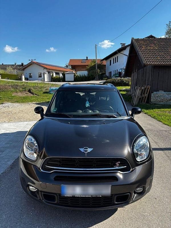Second-hand Mini Cooper SD 143 CP (105 kW) 2015 Negru Hatchback