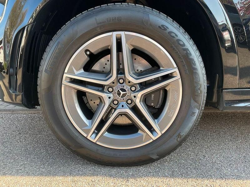 Gebraucht Mercedes GLE300 AMG 245 PS (180 kW) 2020 Obsidianschwarz SUV
