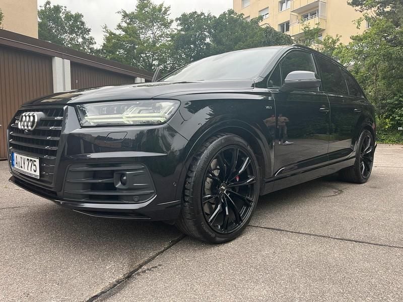 Schwarz Gebraucht 2017 Audi SQ7 Ambiente SUV | 38.490 € (Fairer Preis) - Bild 1/4