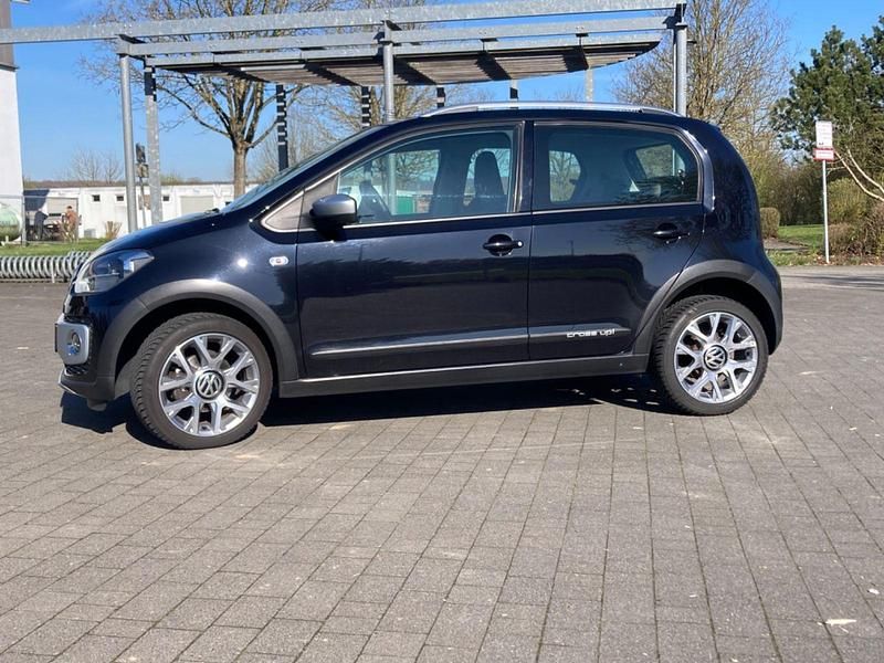 Gebraucht VW cross up! 75 PS (55 kW) 2014 Schwarz Kleinwagen