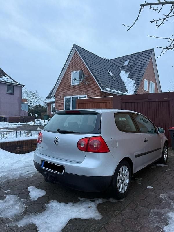 Silber Gebraucht 2004 VW Golf Limousine | 990 € (Superpreis) - Bild 1/4