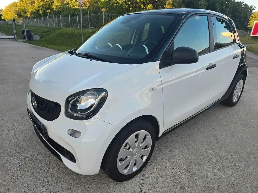 Gebraucht Smart ForFour 71 PS (52 kW) 2015 Weiß Kleinwagen
