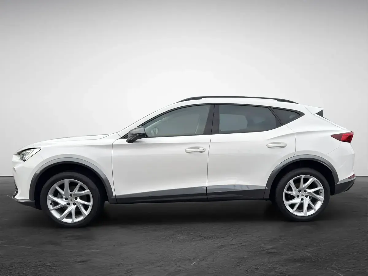 Gebraucht Cupra Formentor 150 PS (110 kW) 2023 Weiß ("candy" weiss) SUV