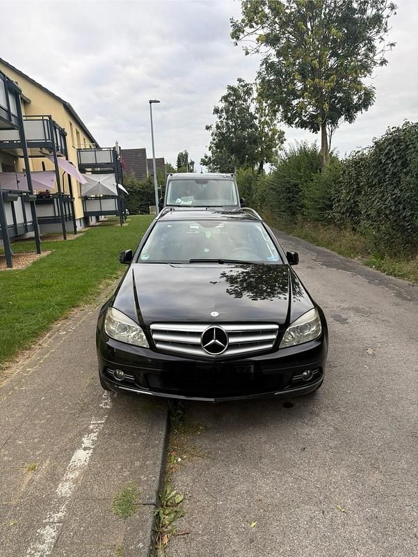 Schwarz Gebraucht 2009 Mercedes C220 Kombi | 4.200 € (Etwas zu teuer) - Bild 1/4