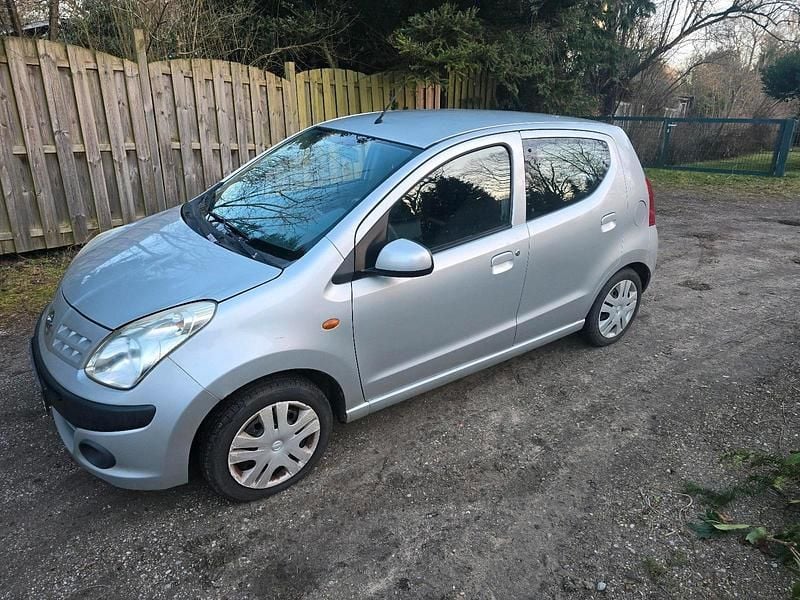 Gebraucht Nissan Pixo 2009 Silber Kleinwagen