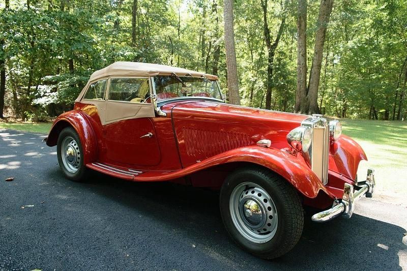 Rot Gebraucht 1952 MG TD Cabrio | 33.000 € - Bild 1/4